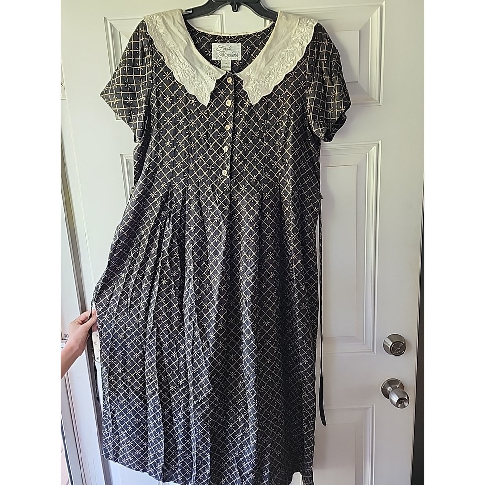 Sarah Elizabeth Vintage Dress 12P Black Rayon Lace Collar Coquette Goth Romantic